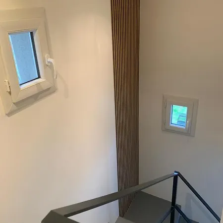 Tiny House *